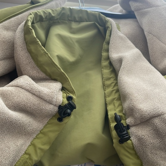 Lands End Green Lined Plush Jacket Size M (10-12) - Picture 6 of 6